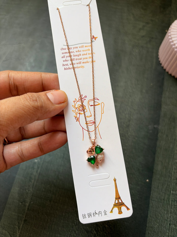 Pearl Floral Necklace