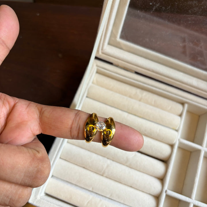 Orbit Ring