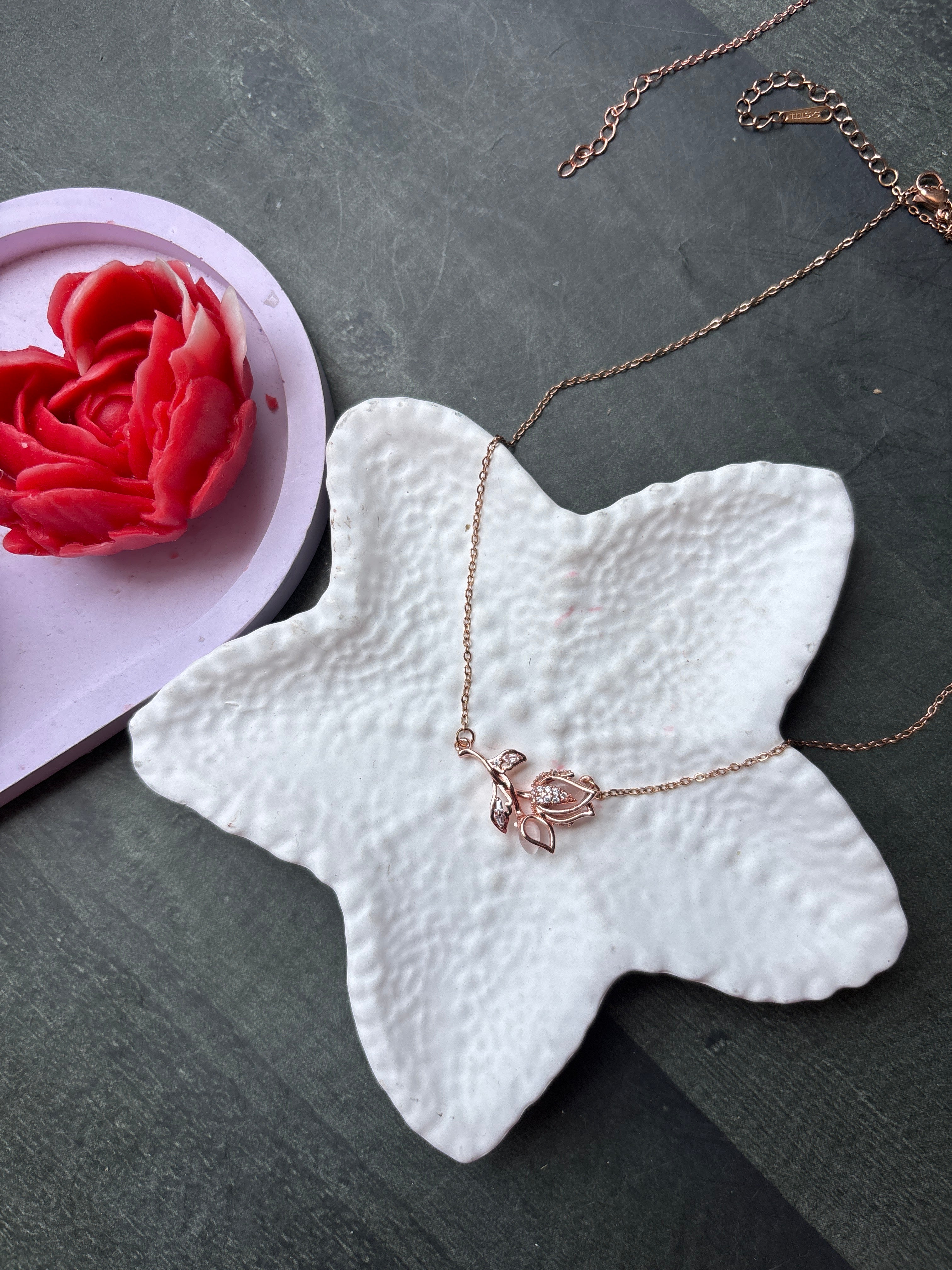 Rose Necklace