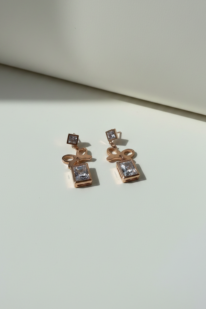 Bow Stone Earring