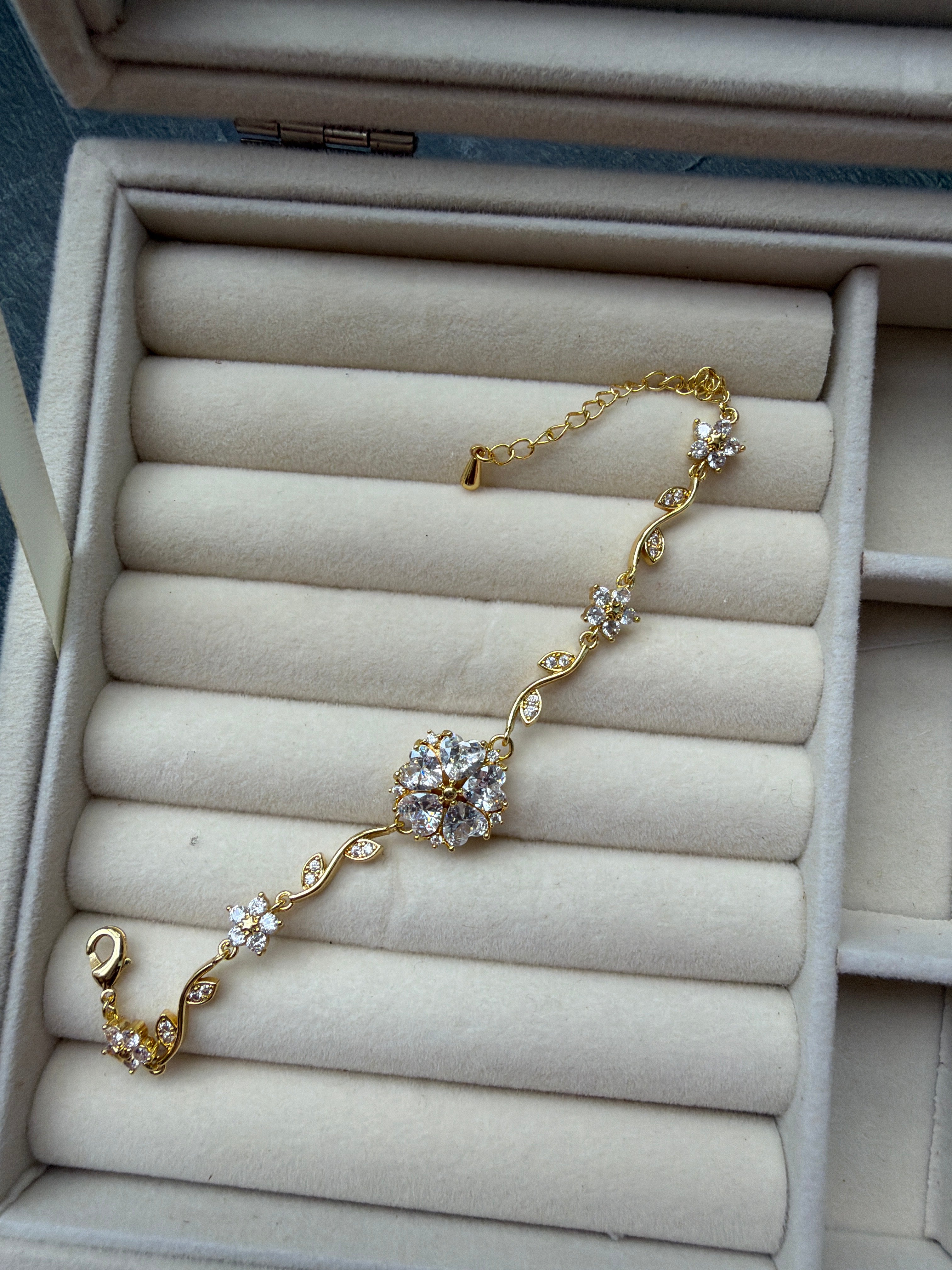 White Floral Bracelet