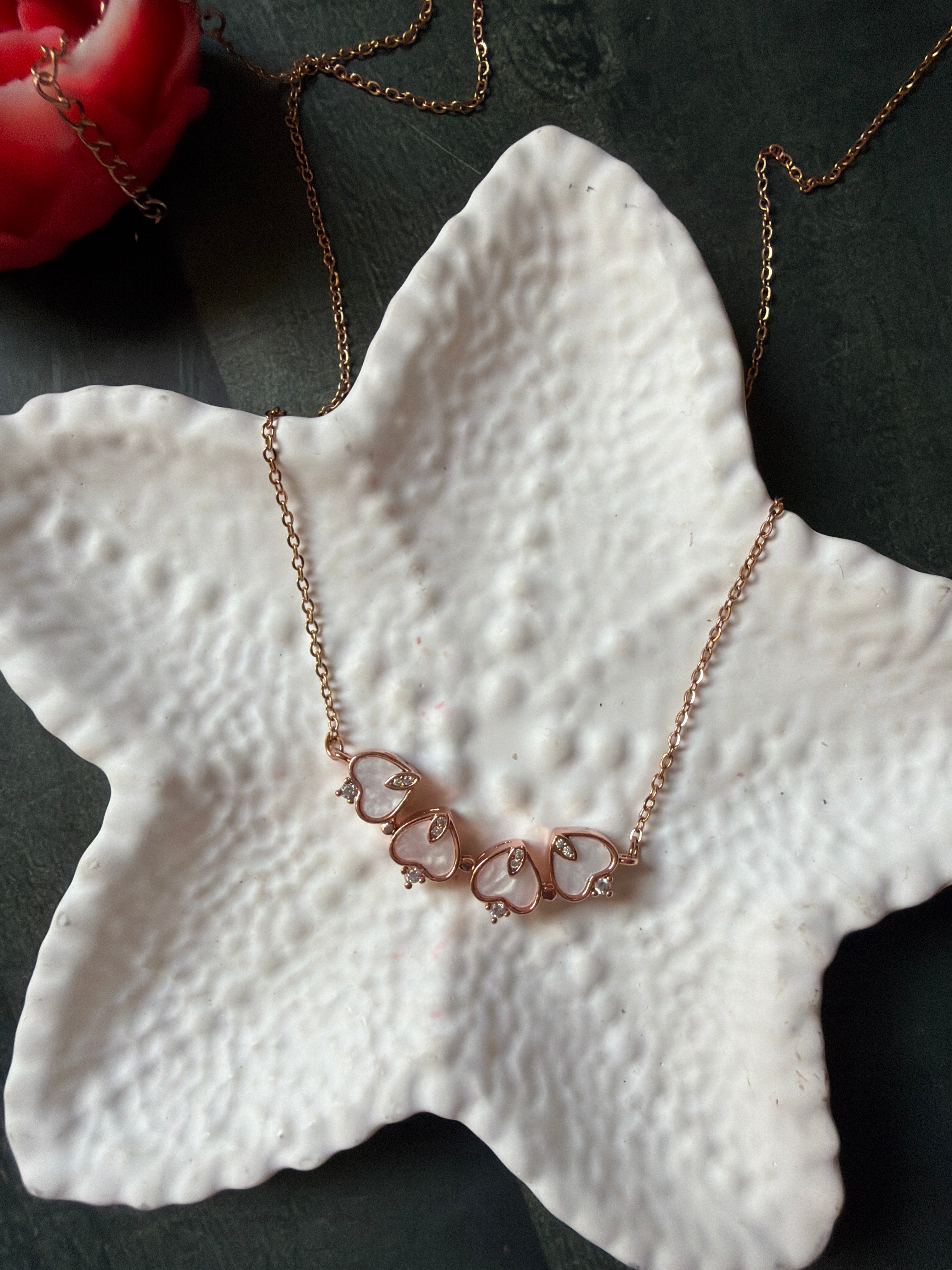 Floral Heart Folding Necklace
