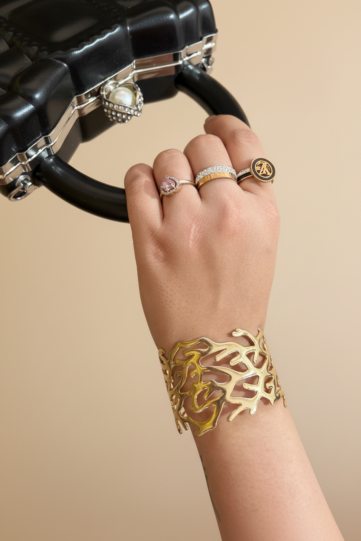 Golden Spider Handcuff