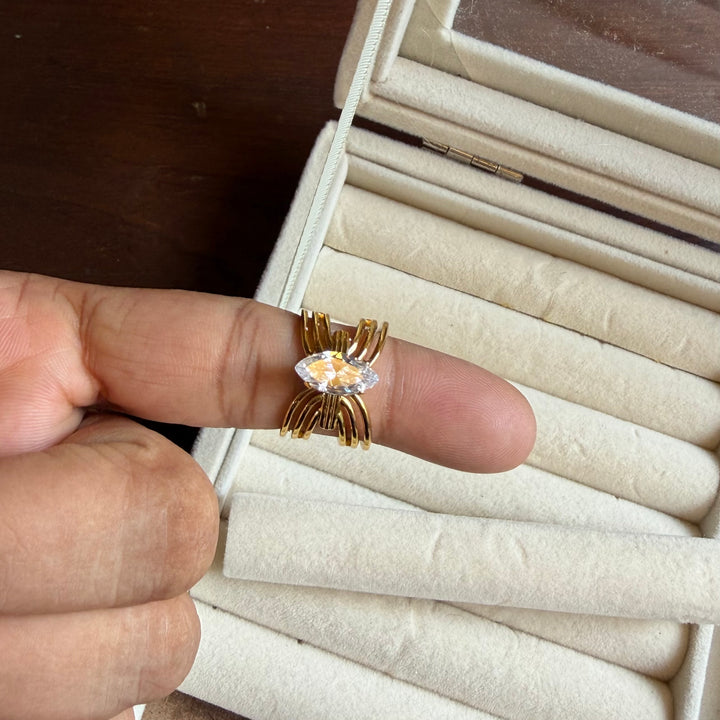 Crystal bow ring