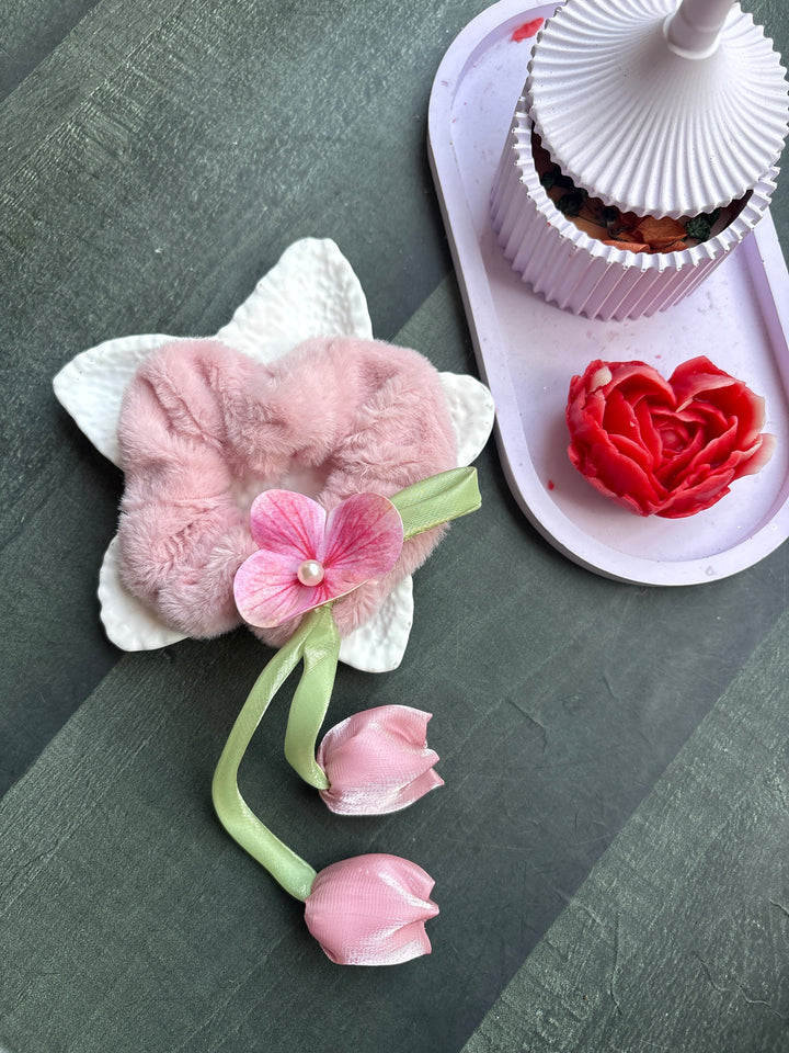 Tulip Scrunchie Lavender