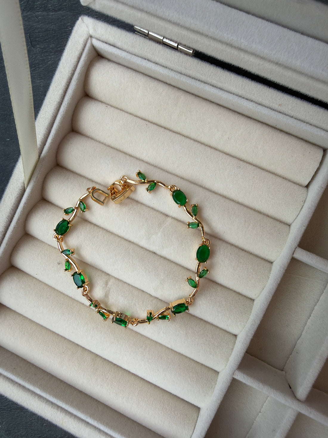 Green Tulip Bracelet