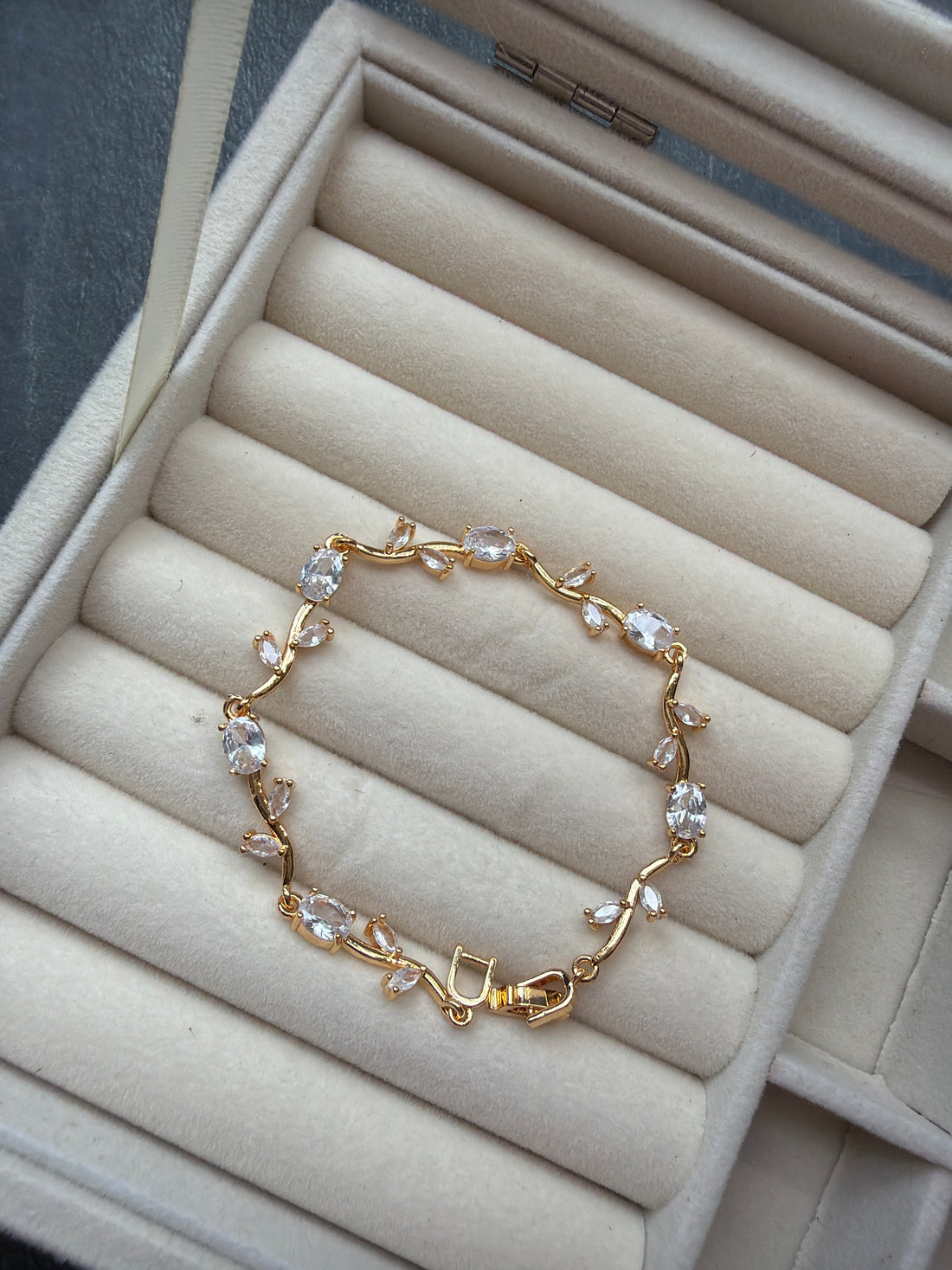 White Tulip Bracelet