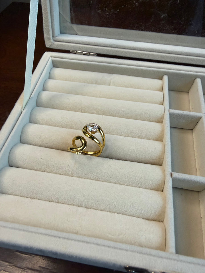 Zaria Ring