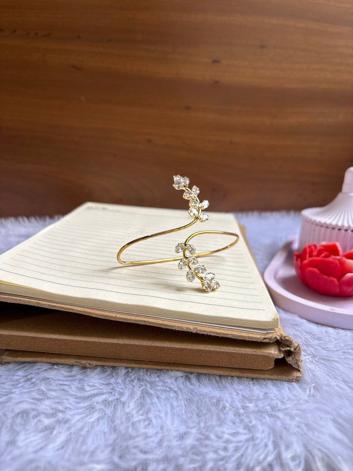 Golden Touch Palmcuff