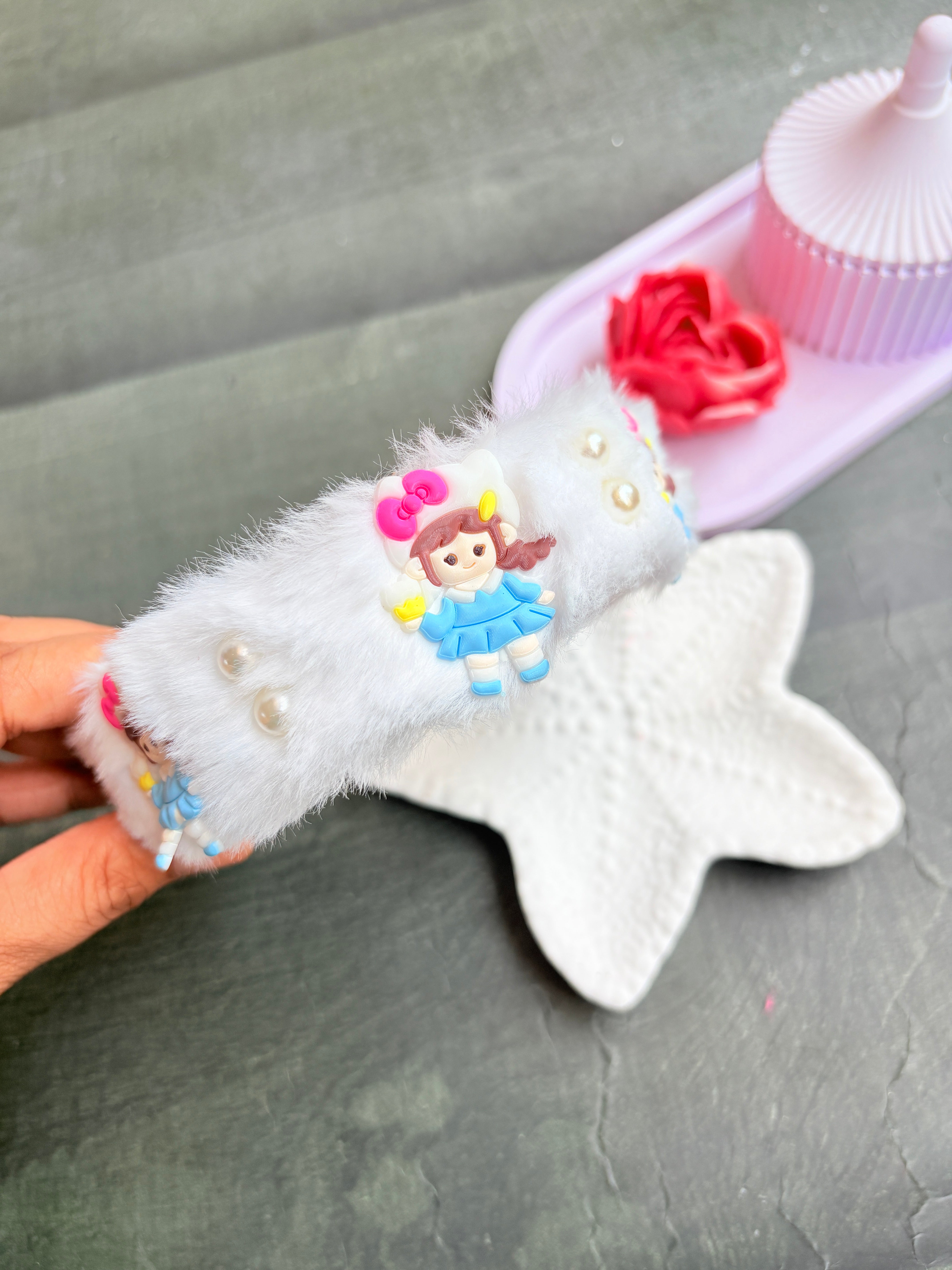 Mini Glam Hairpin White