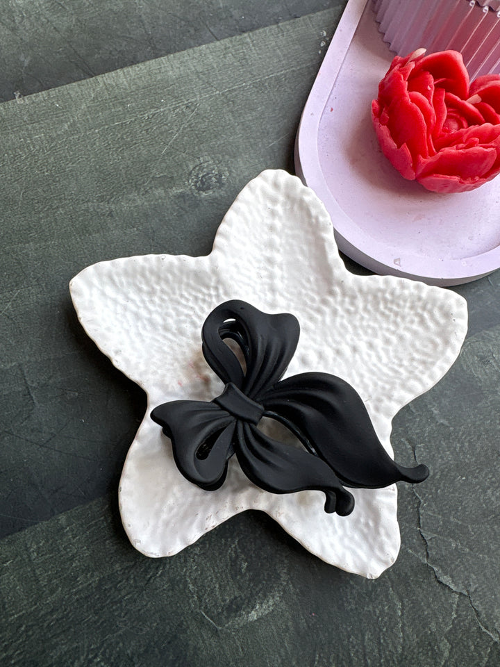 Bow Hair Claw Black