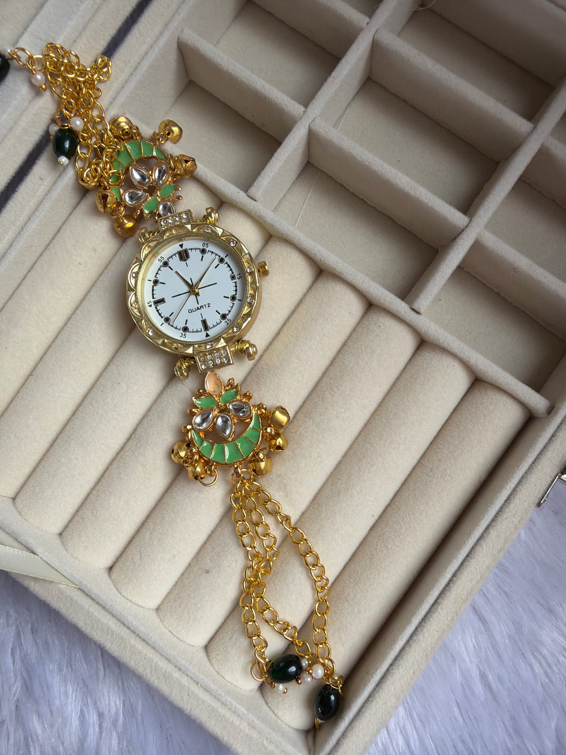 Noor Kashmiri Watch