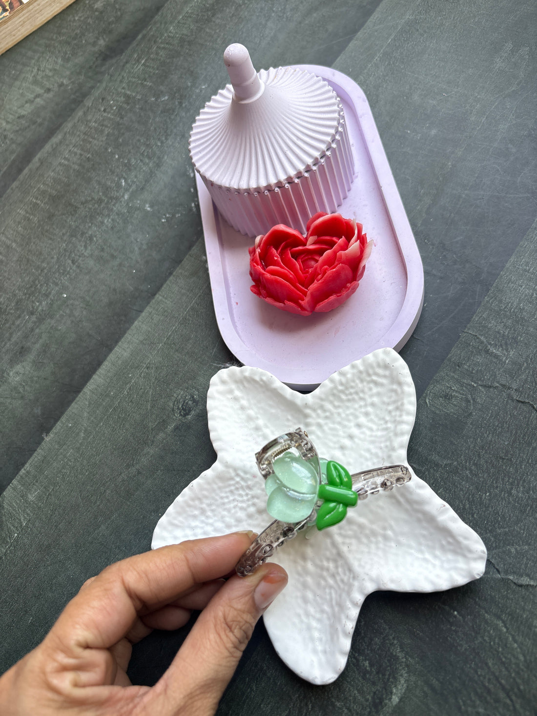 Tulip Hair Claw