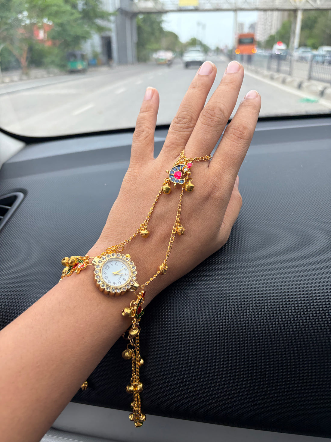 Mor Pankh Watch Hathphool