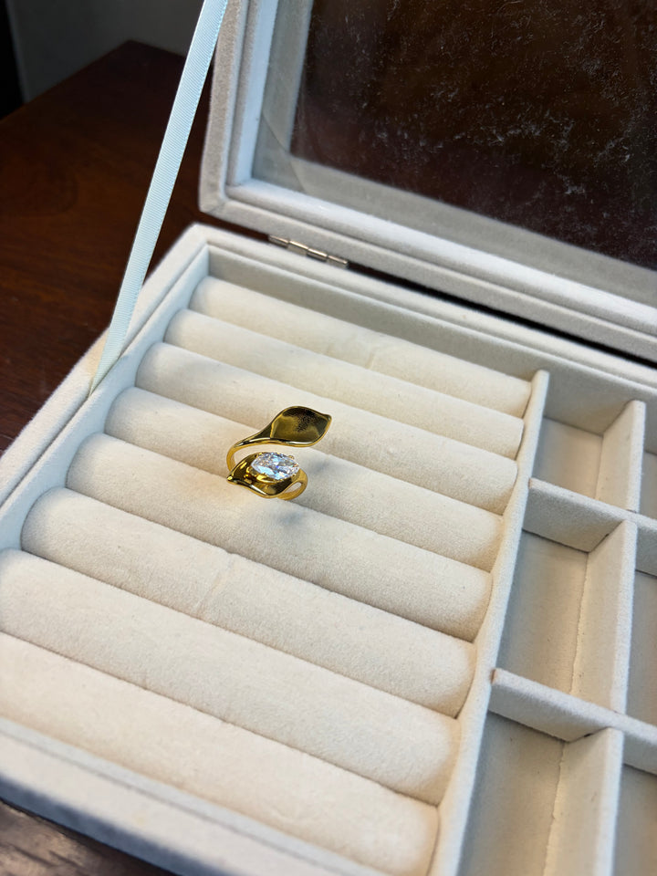 Elara Ring