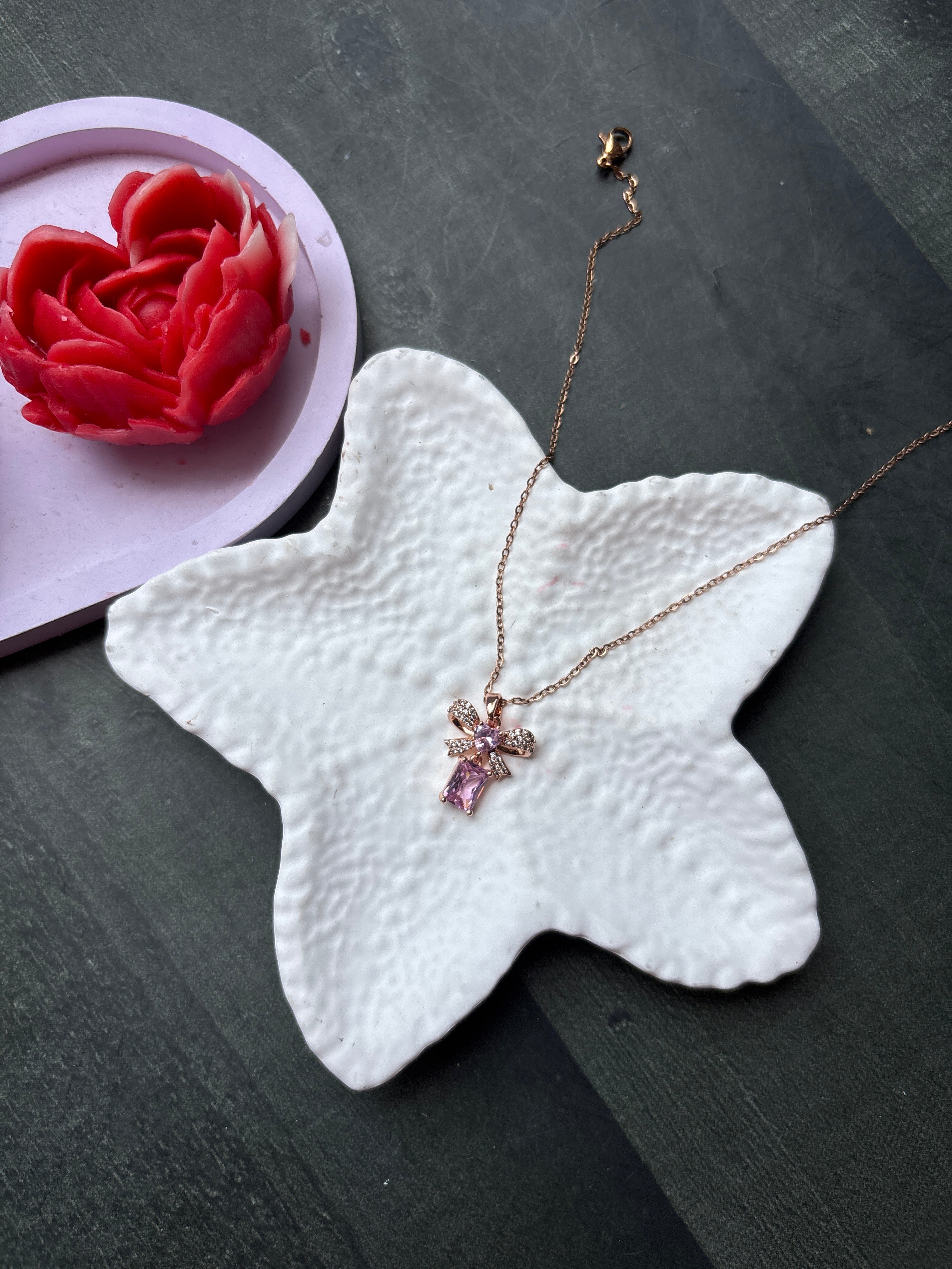 Bow Crystal Pink Necklace