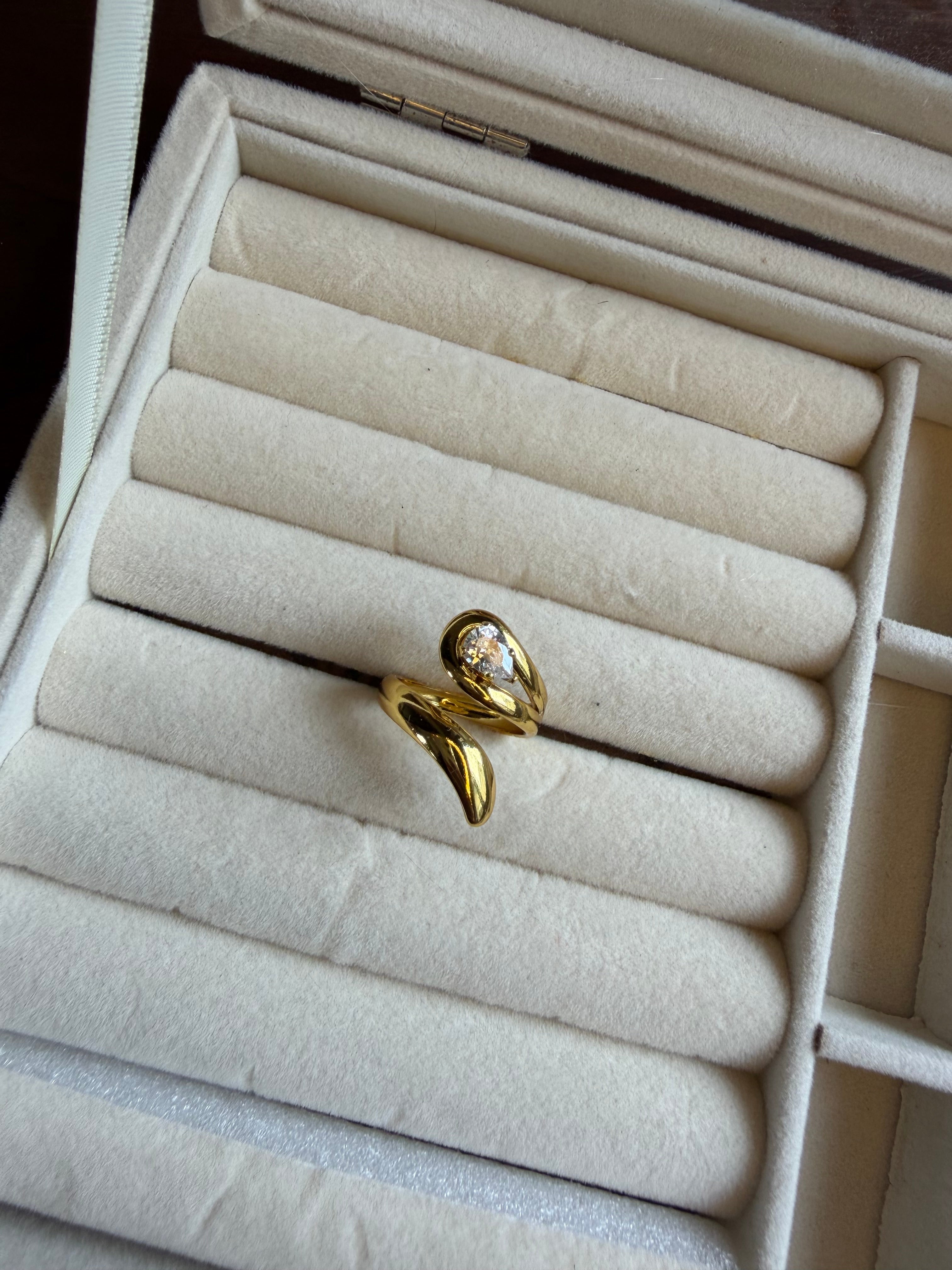 Slois Ring